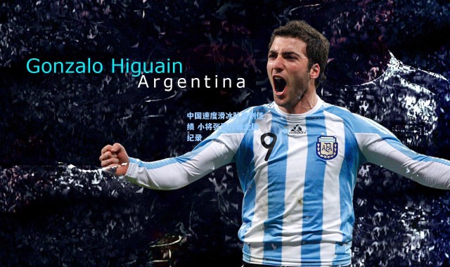 中国速度滑冰队再创佳绩 小将张磊打破全国纪录