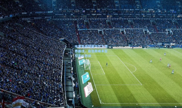 埃里克盛赞亚马尔为世界最佳，自信巅峰未至引足坛热议