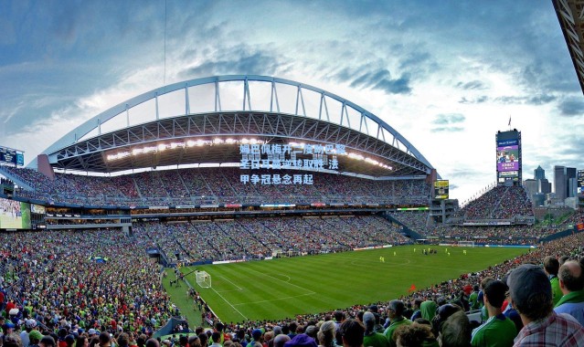 姆巴佩梅开二度助巴黎圣日耳曼逆转取胜 法甲争冠悬念再起